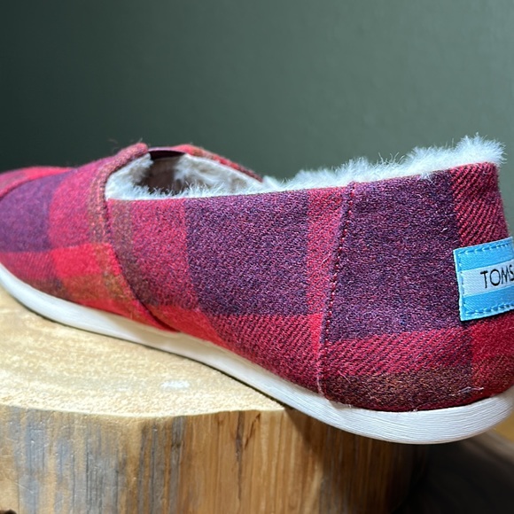 NWT TOMS Red Cozy Plaid Alpargata - Picture 6 of 14